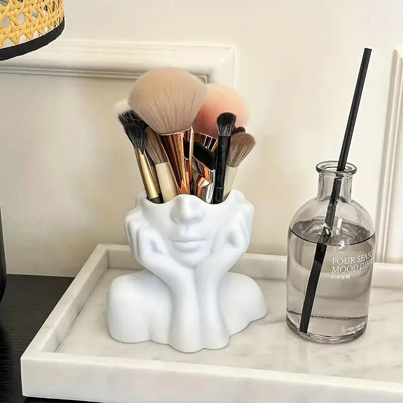 Sculptural Makeup Brush Organizer - Harmozin image 4