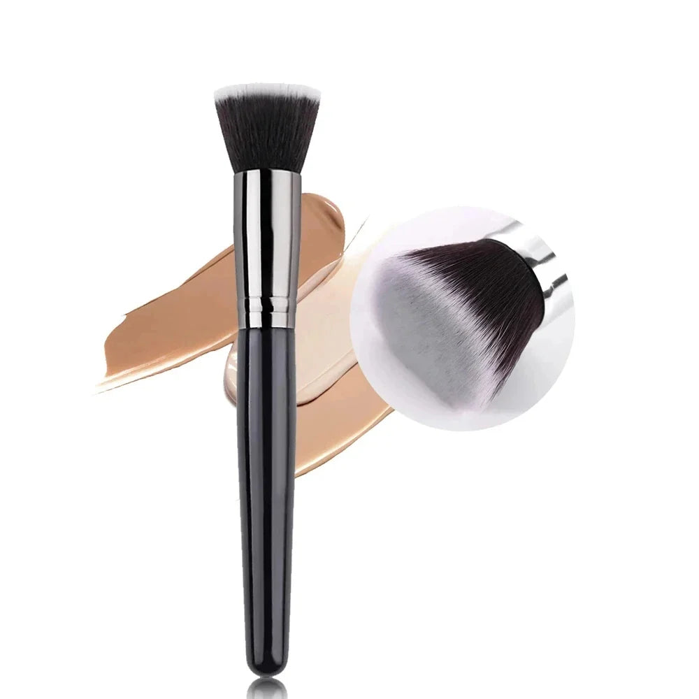 Flawless Foundation Brush - Harmozin image 3