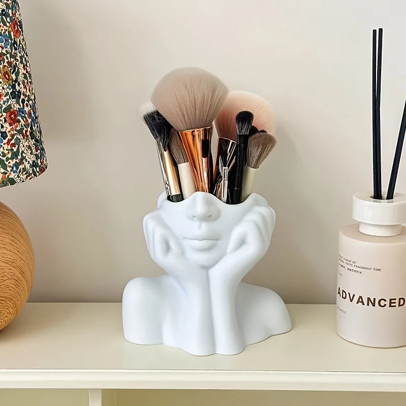 Sculptural Makeup Brush Organizer - Harmozin image 5